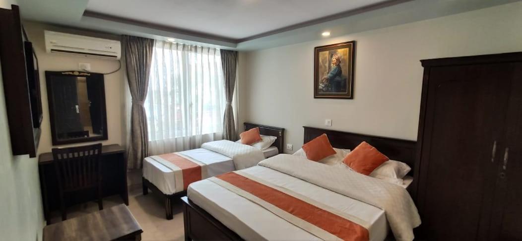 Hotel Pipal Tree Kathmandu Exterior photo